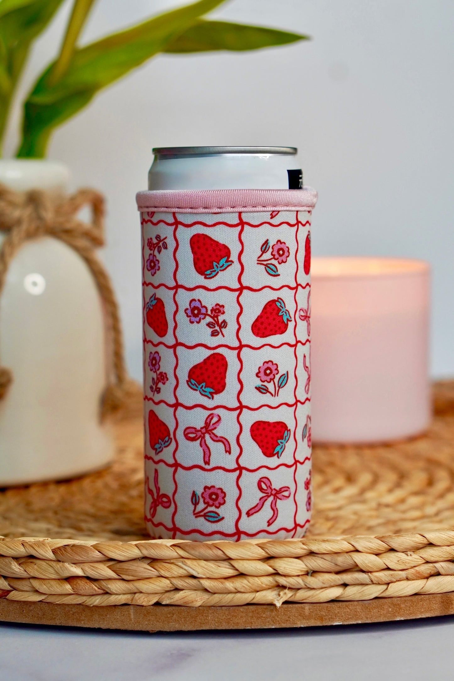 Strawberry Sweetheart Tall Can Sleeve